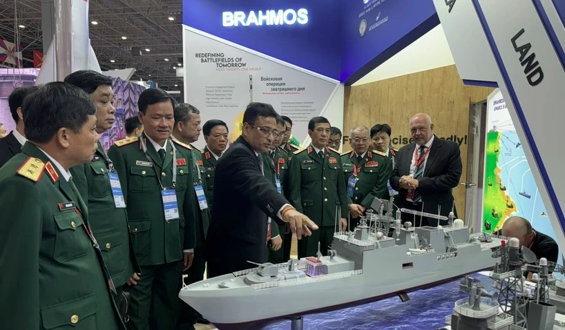 Vietnam joins International Military-Technical Forum in Russia